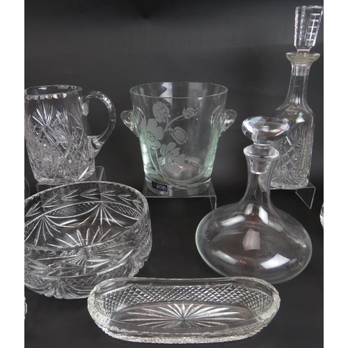 122 - A mixed lot of good quality cut glass including a Waterford crystal decanter, Cristal de Sevres Cham... 