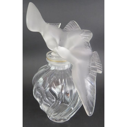 168 - A large Lalique L'Air Du Temps perfume bottle, designed by Marc Lalique for Nina Ricci. Signed and n... 