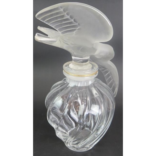 168 - A large Lalique L'Air Du Temps perfume bottle, designed by Marc Lalique for Nina Ricci. Signed and n... 