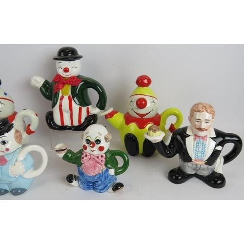 178 - Seven clown themed novelty character teapots, tallest 21cm. (7).
Condition report: No issues.