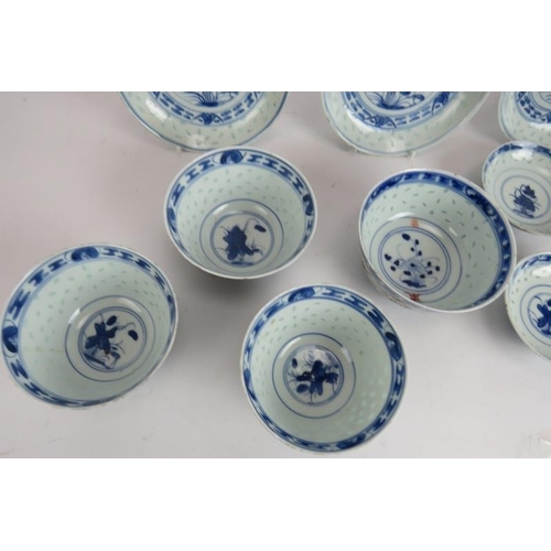 198 - Eleven Chinese porcelain blue and white bowl and dishes, all signed to base. Largest 14.5cm diameter... 