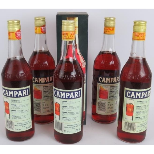 231 - Five bottles of Campari Italian Bitter, one boxed, 70cl, 25% vol. (5).
Condition report: No issues.