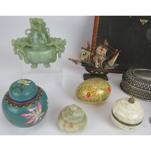 246 - Mixed collectables to include conch shells, jadeite Chinese censer, trinket boxes, commemorative cro... 