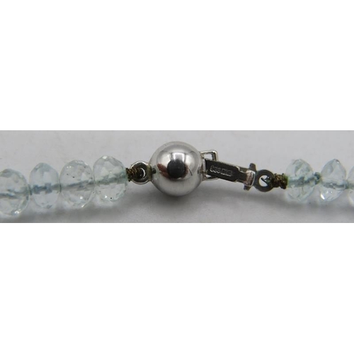 307 - A fine aquamarine necklace with 14ct white gold ball clasp & white metal spacers, approx 18