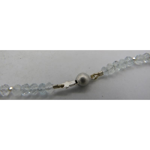 410 - An aquamarine & labradorite briolette necklace with 925 stamped ball shaped clasp, approx 18