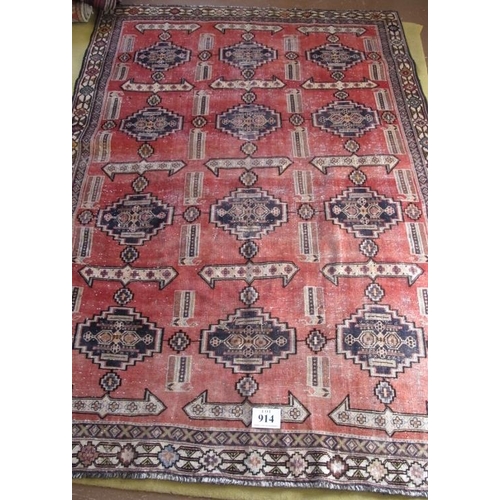 914 - South West Persian Lori carpet. All over repeat pattern on pale red ground. Good even wear and colou... 