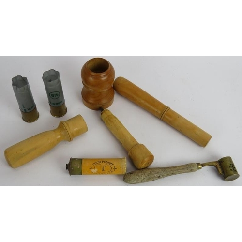 151 - A vintage French shotgun cartridge filling kit. 
Condition report: No issues.