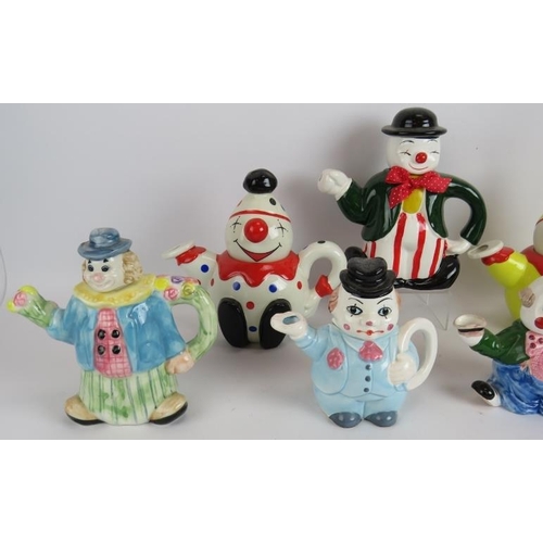 178 - Seven clown themed novelty character teapots, tallest 21cm. (7).
Condition report: No issues.