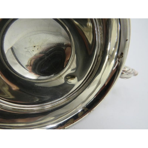 313 - A small two handled pedestal silver trophy engraved 'Replica B.G.C. 1932'. Approx: 2 1/2