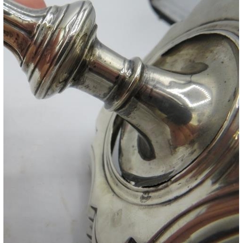 398 - A pair of classical shaped silver candlesticks. Sheffield 1901. Approx: 8