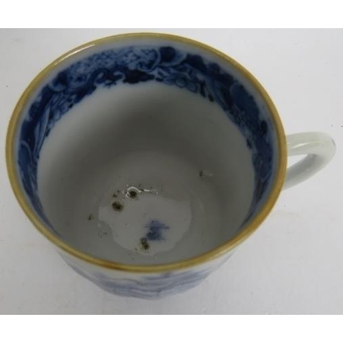 44 - An 18th century Chinese blue and white export porcelain 29 piece part tea set, comprising 10 tea bow... 