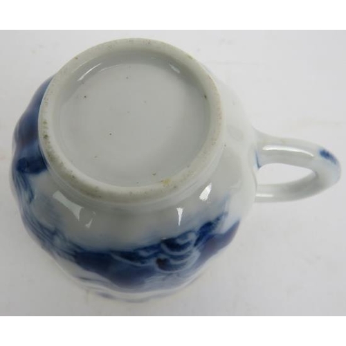 44 - An 18th century Chinese blue and white export porcelain 29 piece part tea set, comprising 10 tea bow... 