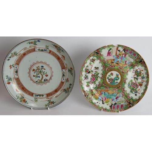 47 - Three antique Chinese porcelain bowls and four plates. Variously decorated 18th/19th century. Larges... 