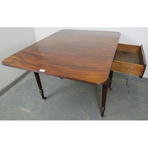 715 - A good William IV Cuban mahogany Pembroke table, with reeded edge and blind drawers to either side, ... 