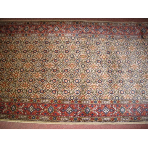 926 - A Mood runner with small repeat pattern to main body. In good condition. 300cm x 80cm.