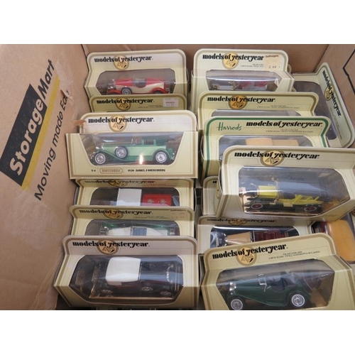 128 - 61 boxed Matchbox Models of Yesteryear cars, vans and buses. (61).
Condition report: All boxed, unus... 