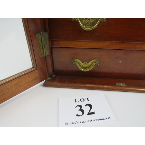 32 - Edwardian mahogany collectors cabinet. 5 drawers enclosed by 2 glazed doors. 50cm height x 40cm wide... 