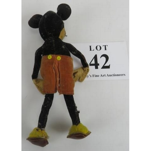 42 - Deans Rag Company Mickey Mouse, reg No 750611. 20cm height. 
Condition report: Worn condition.