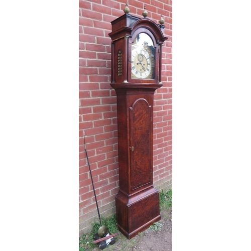 704 - An 18th century burr walnut 8-day striking long case clock by Edward Smith of Richmond, the hood wit... 