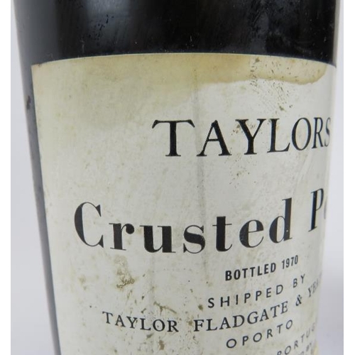 5 - Two bottles of Taylors Crusted 1970 vintage Port.
Condition report: Both approx bottom neck, labels ... 