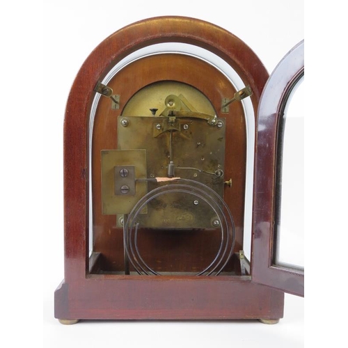 17 - A mahogany and glass table clock, early 20th century. With polished steel Roman numeral dial. Pendul... 