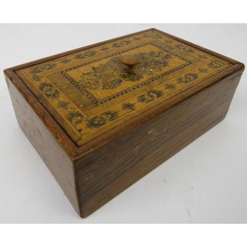 32 - A Tunbridgeware box and cover, 19th century. With parquetry inlaid floral decoration. 3.9 in (9.9 cm... 