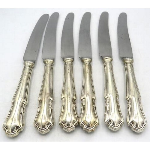 353 - A set of six silver handled dinner knives, Sheffield 1940.
Condition report: Some surface scratching... 