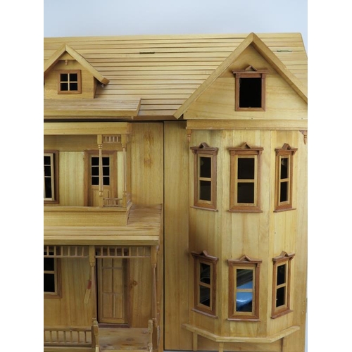 151 - A large English Imporient Limited ‘Timberlina’ dolls house, 20th century. Of modern construction, pe... 