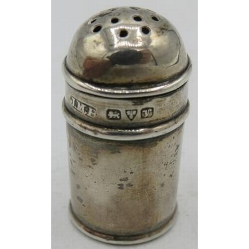 338 - A silver pounce pot, Chester 1921. Approx 1