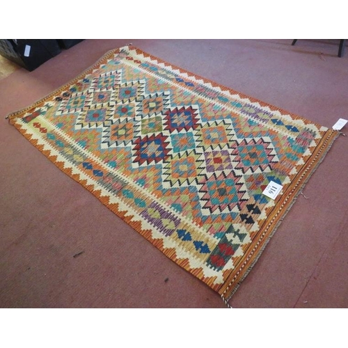 911 - A fine Anatolian Turkish Kilim rug, vibrant colours and in good condition. 193 x 120.