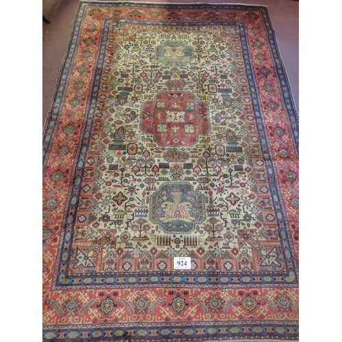 924 - A fine quality Persian Mahal carpet, 3 central motifs surrounded by stylised animal and abstracts. I... 