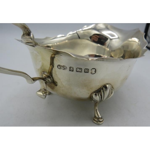 337 - A silver sauce boat on pad feet, Birmingham 1934, Wilson & Sharp Ltd, Edinburgh. Approx weight 3.7 t... 