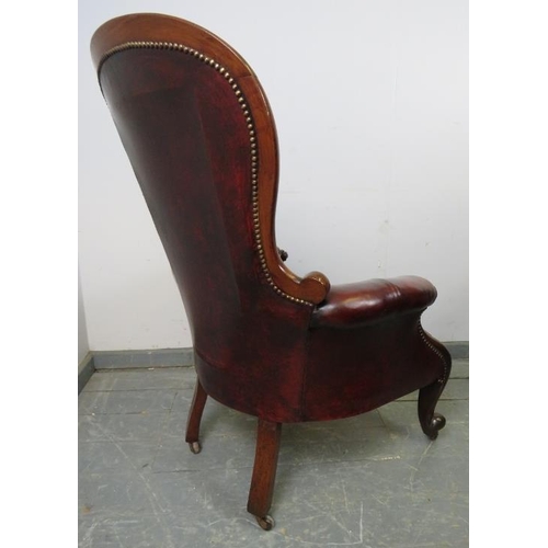 707 - A Victorian mahogany spoonback chair to match previous lot, upholstered in burgundy leather with bra... 