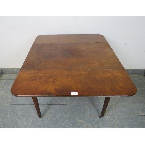 743 - A Georgian mahogany Sutherland table of small proportions, with reeded edge, housing one single draw... 