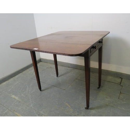 743 - A Georgian mahogany Sutherland table of small proportions, with reeded edge, housing one single draw... 