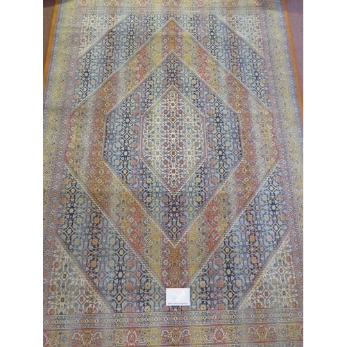 932 - A Persian style wall hanging/rug, very light weight and in good condition. 210cm x 140cm.