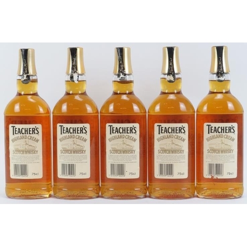 81 - Five bottles of Teacher's Highland Cream Scotch Whisky, circa 1980s. Bottled in Scotland, 75cl, 40% ... 