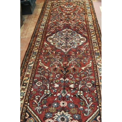 946 - North West Persian Sarouk Mahal Kelleh, lovely quality carpet with central motif on pink ground and ... 