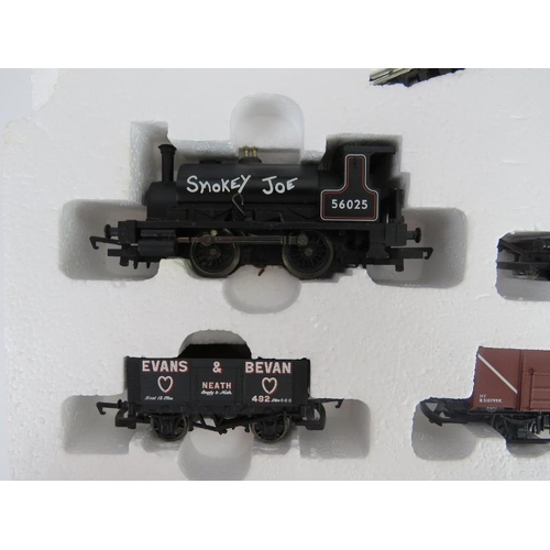 260 - A Hornby OO Gauge Smokey Joe Train Set. Boxed (R1036 set). Comprising a Smokey Joe steam locomotive ... 