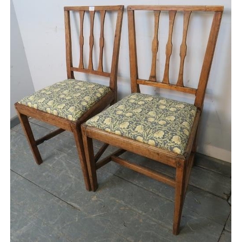 792 - A pair of Georgian light mahogany occasional chairs with drop-in seat pads re-upholstered in William... 