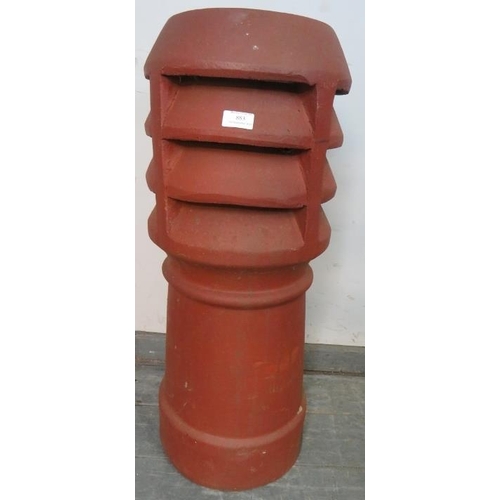 883 - A terracotta chimney pot/plant stand with vented cowl.
H78 W32
Condition report: Some minor losses t... 