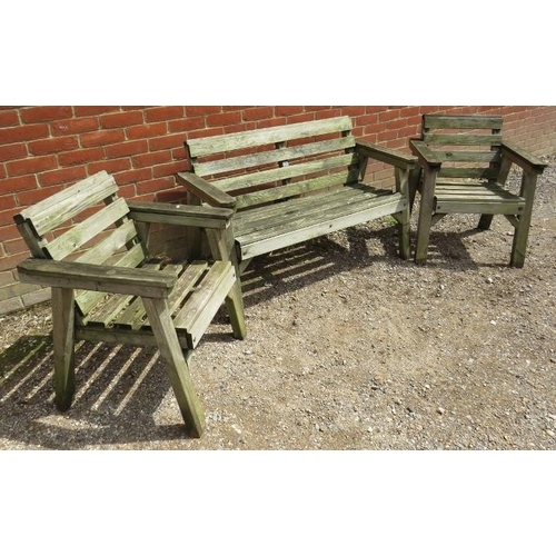 898 - A nicely weathered oak three-piece garden suite, comprising a two-seater bench and two armchairs, on... 