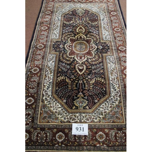 931 - A fine quality 20th century Persian part silk rug, a detailed foliage centre panel, brown on cream. ... 