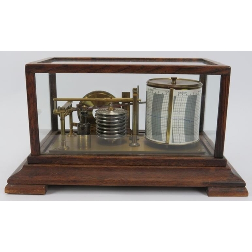 107 - A oak cased barograph and thermometer, late 19th/early 20th century. 19.5 cm height, 36.8 cm width, ... 