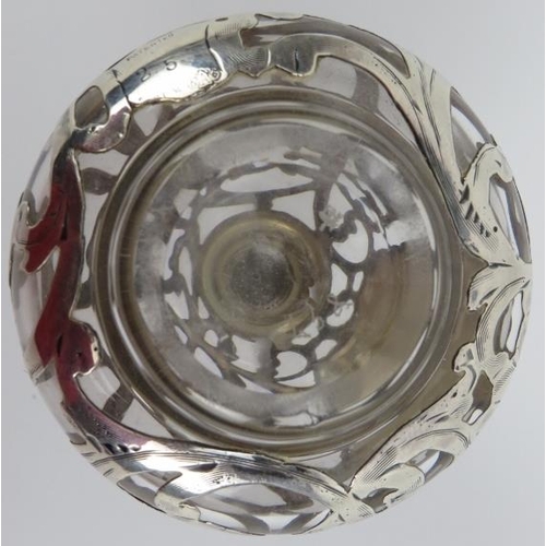 28 - An American Art Nouveau silver overlay glass perfume bottle with stopper, circa 1900. Mark of Alvin ... 