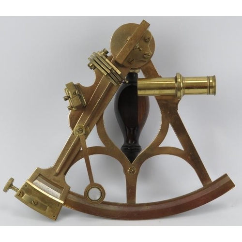 51 - A French brass sextant, late 19th/early 20th century. Inscribed ‘Lepetit Havre’ to the graduated arc... 