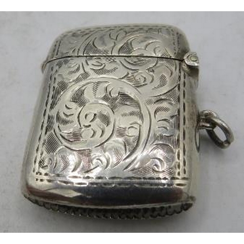 319 - A silver engraved vesta case with plain cartouche, Birmingham 1919. Approx weight 0.58 troy oz/18 gr... 