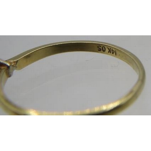 390 - A 14ct yellow gold solitaire diamond ring, approx 0.25cts, size O, boxed. Approx weight 1.8 grams.
C... 