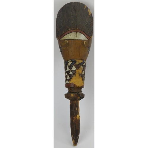 294 - Tribal Art: An African carved and painted wood kebe-kebe dance headdress, Kuyu culture, Congo (Zaire... 