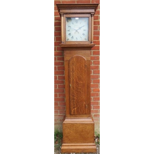 865 - A Georgian medium oak cased 30-hour striking longcase clock, by W. Barber of Sherbourne, the hood wi... 